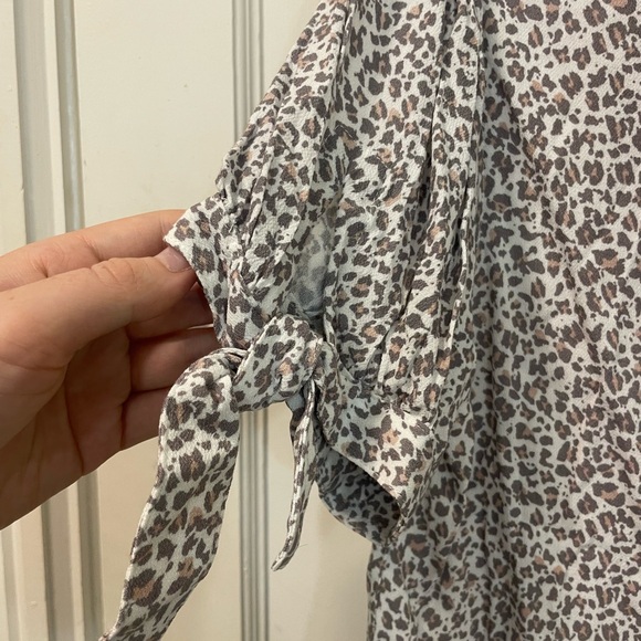 New with tags Abercrombie and Fitch t shirt - Picture 3 of 4